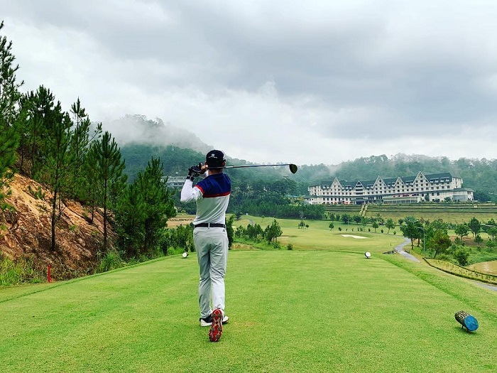 Khám phá sân golf ngay Hồ Tuyền Lâm